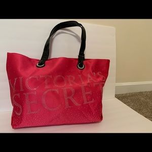 An overnight bag or great for traveling.